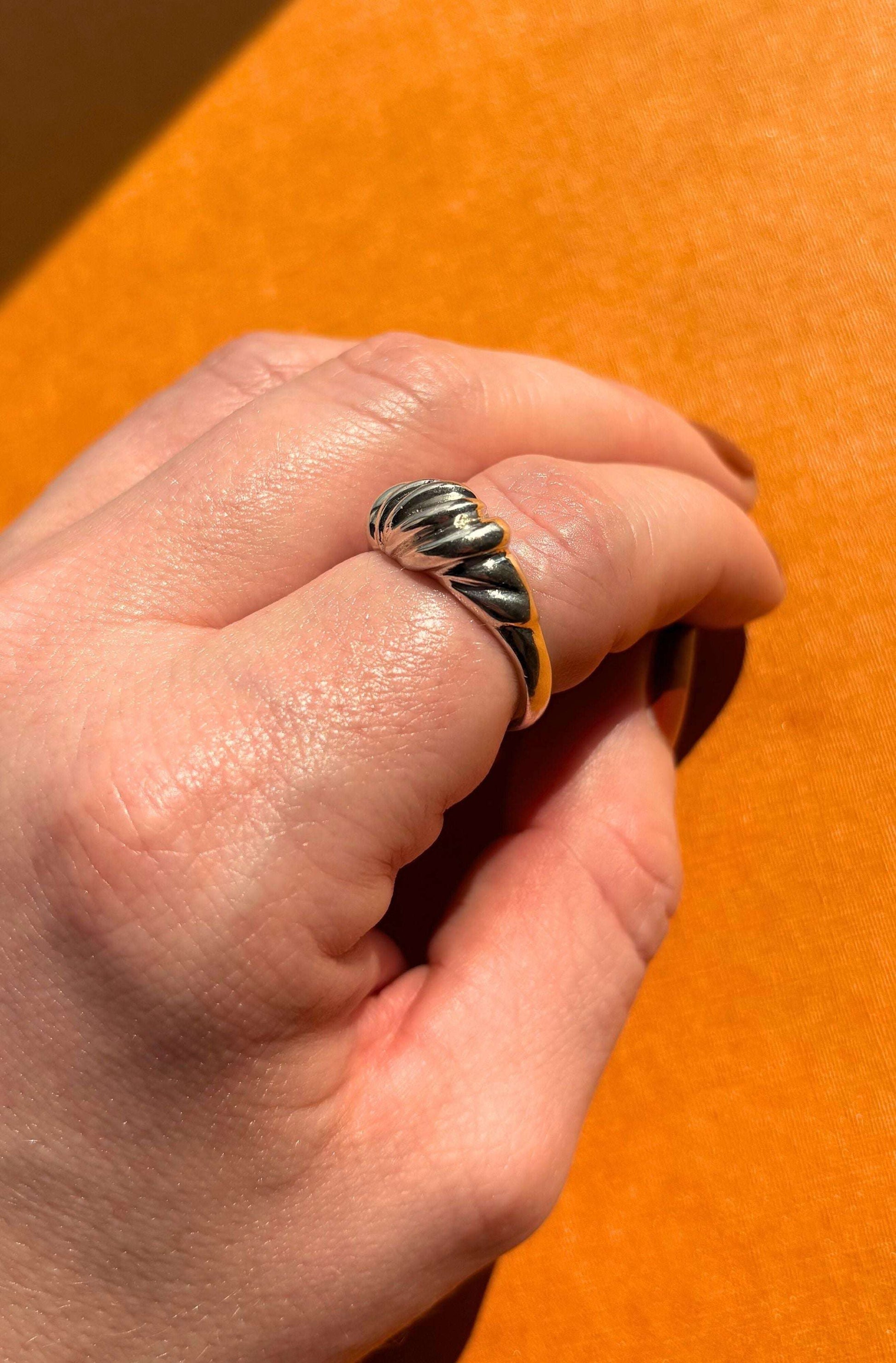 Ripple Effect Ring - Size Q 1/2