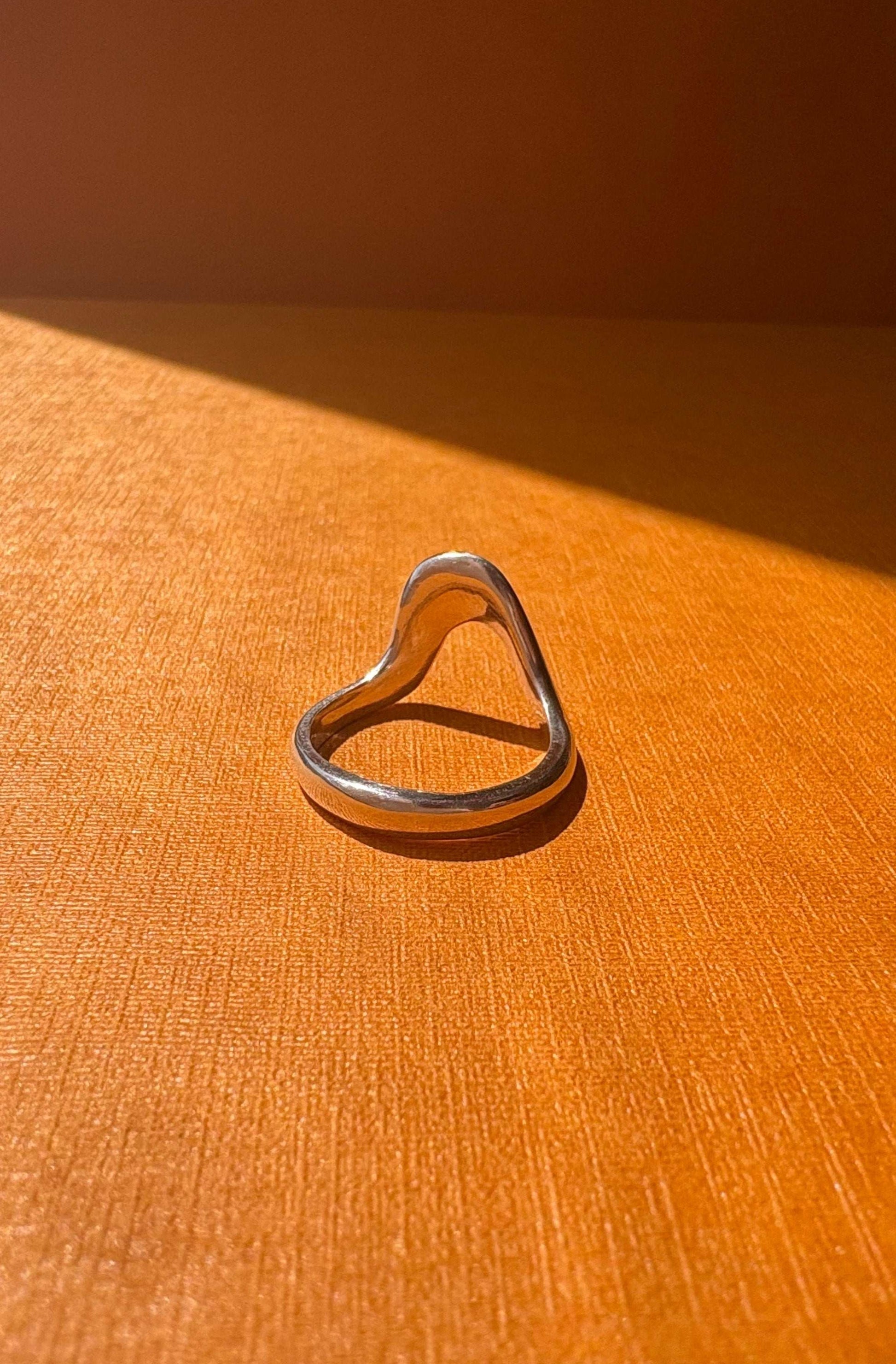 Deep Current - Wave Stacking Ring