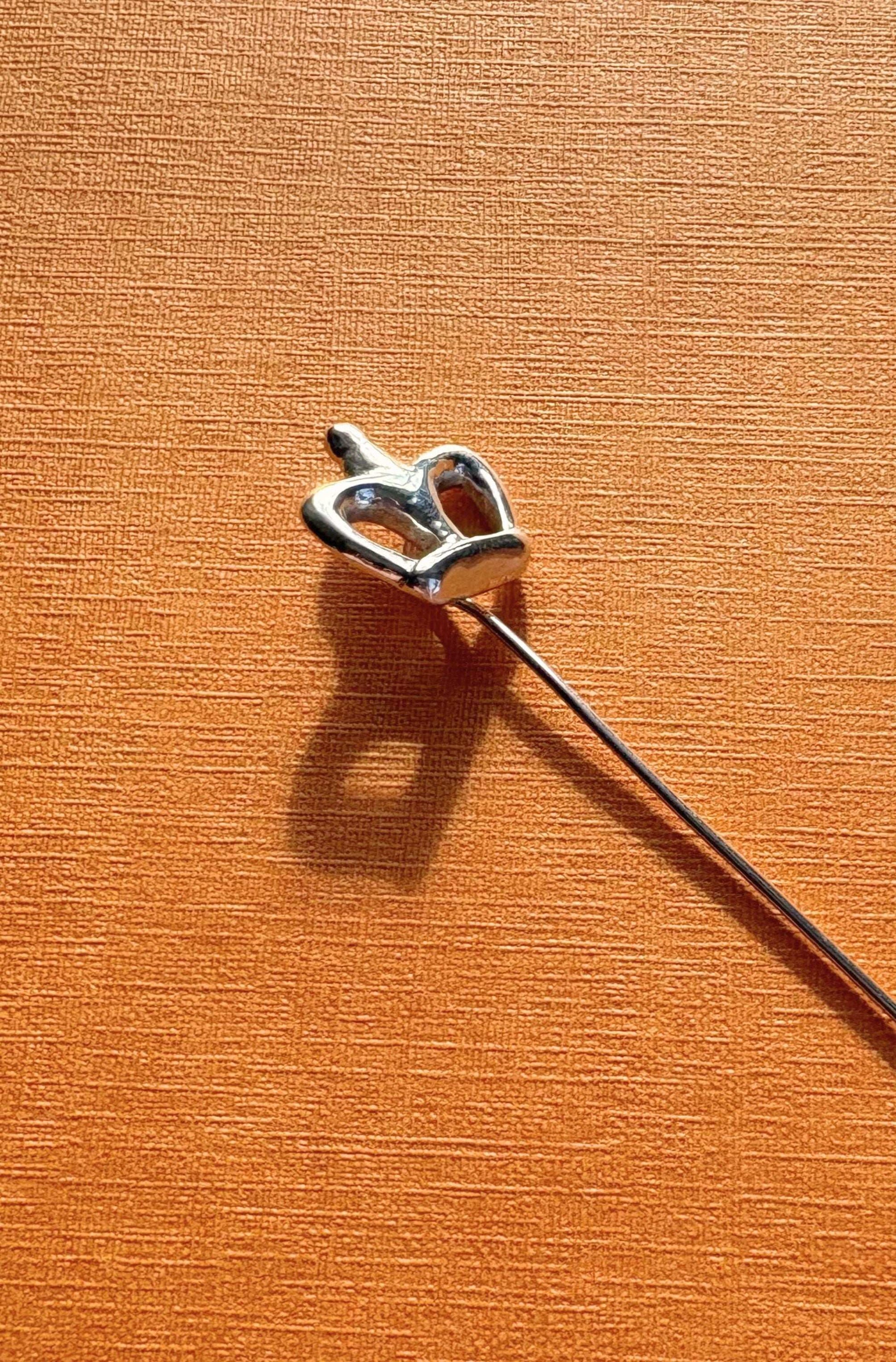 Sovereign - Crown Lapel Pin