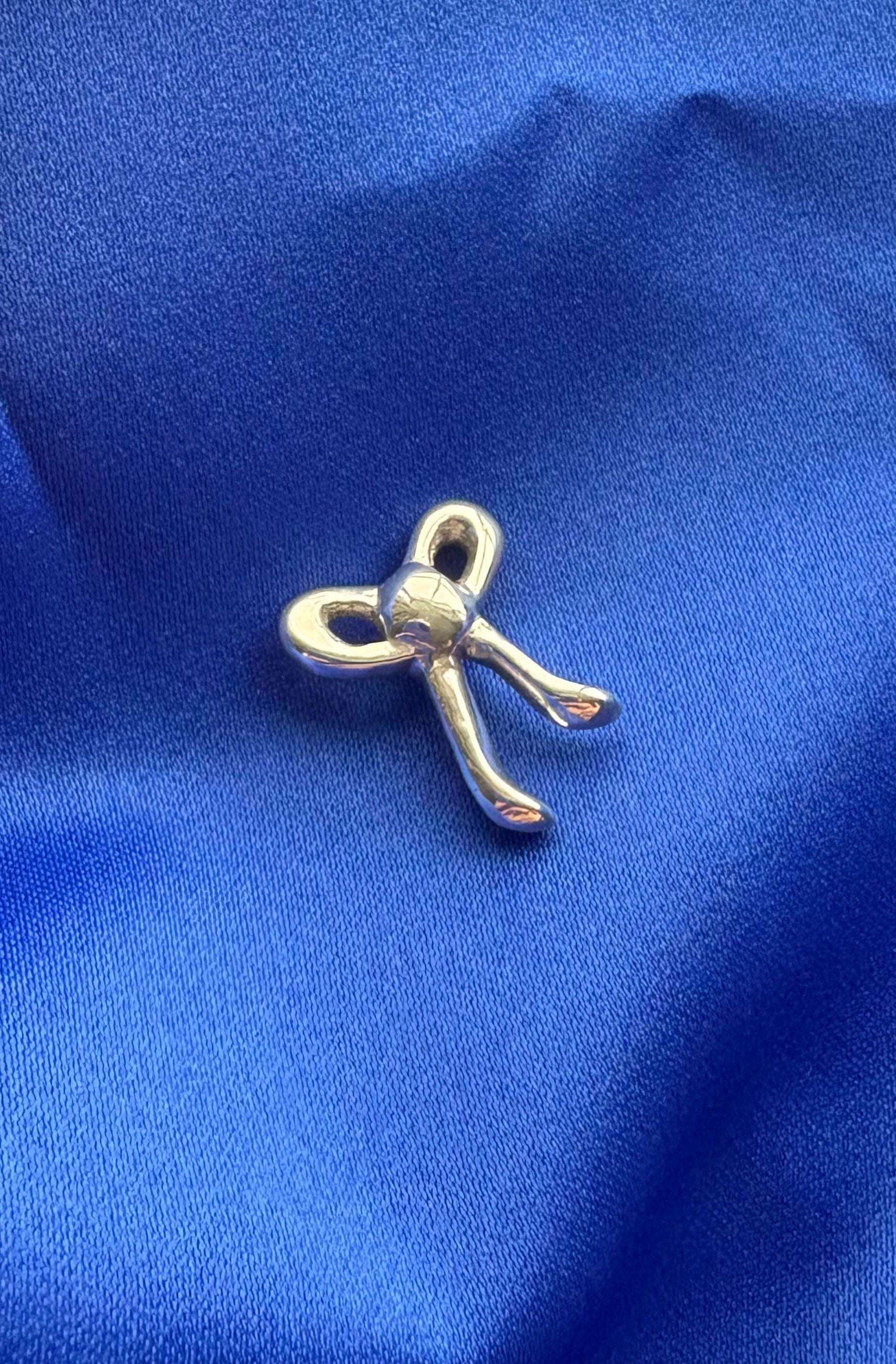 Keepsake Bow Lapel Pin