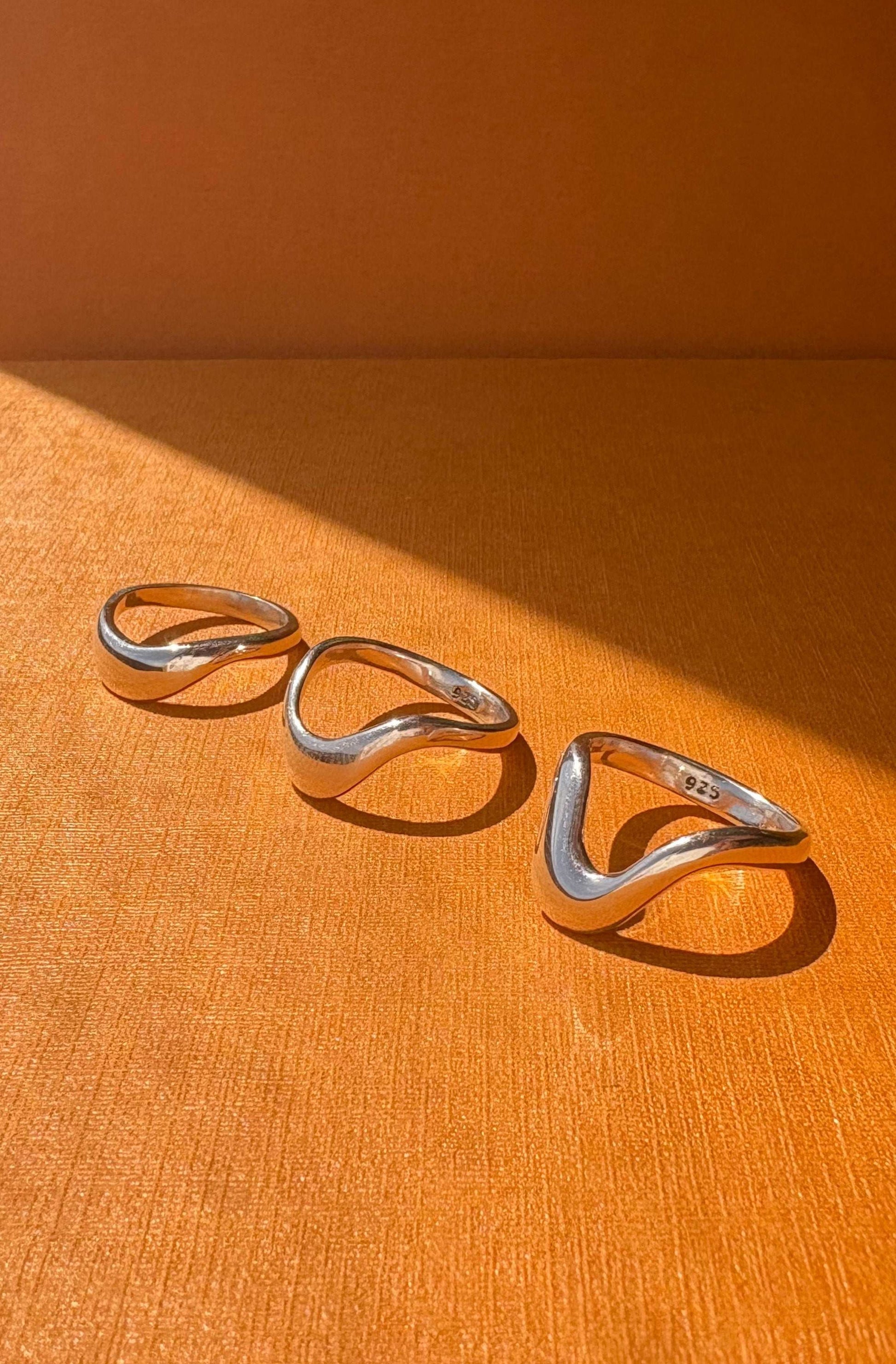 Deep Current - Wave Stacking Ring