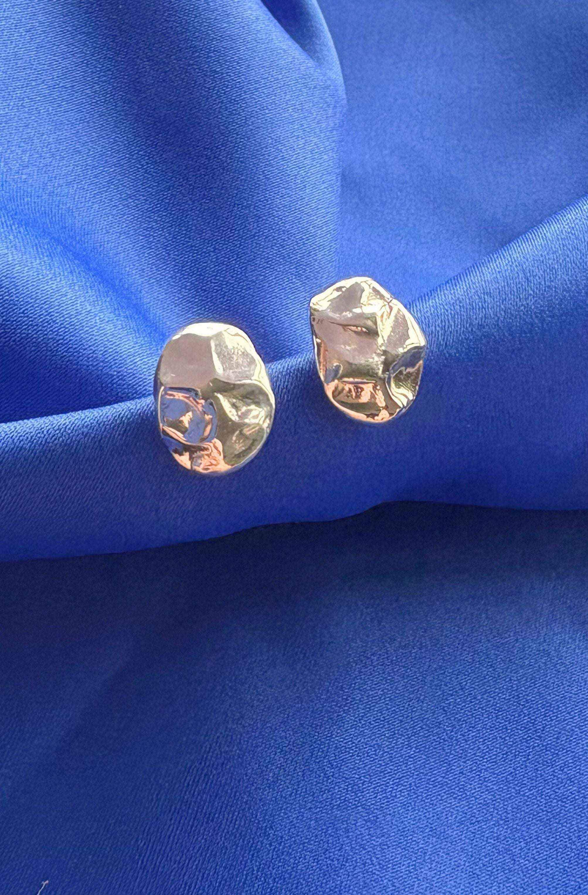 Drift Studs - Earrings 1