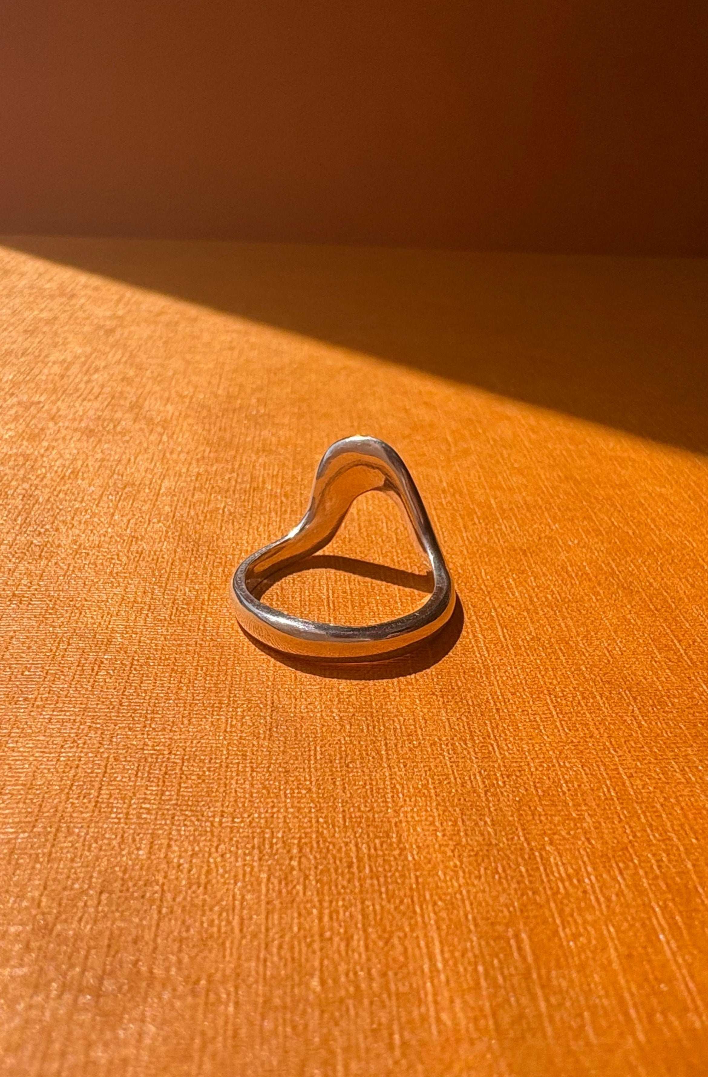 Deep Current - Wave Stacking Ring