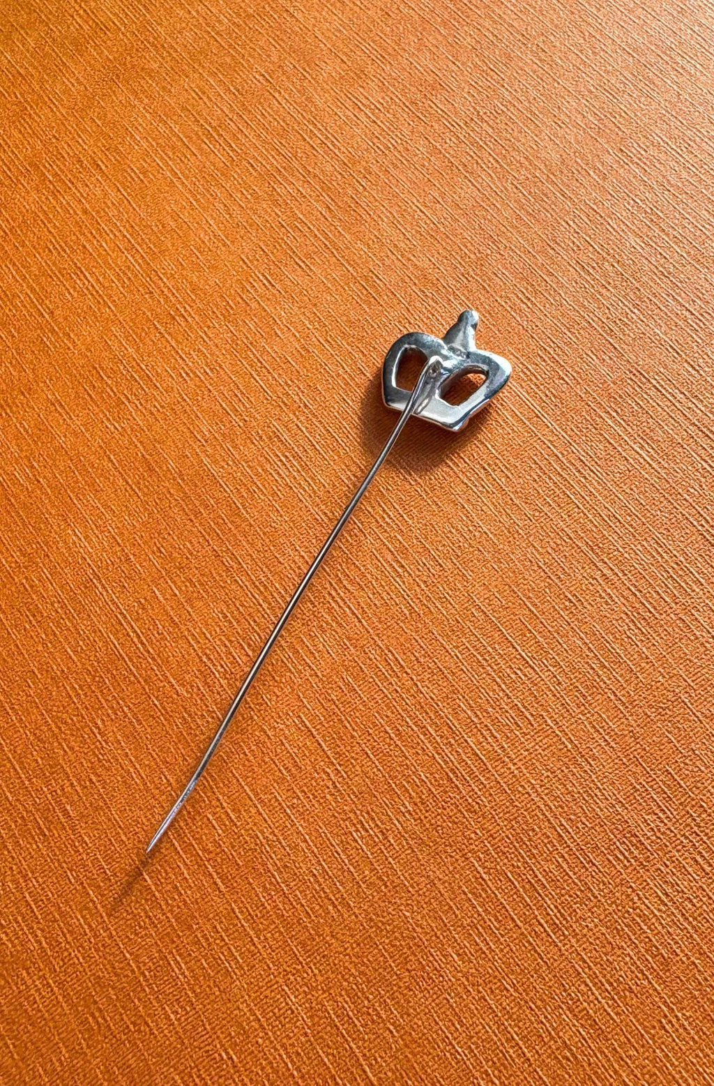 Sovereign - Crown Lapel Pin