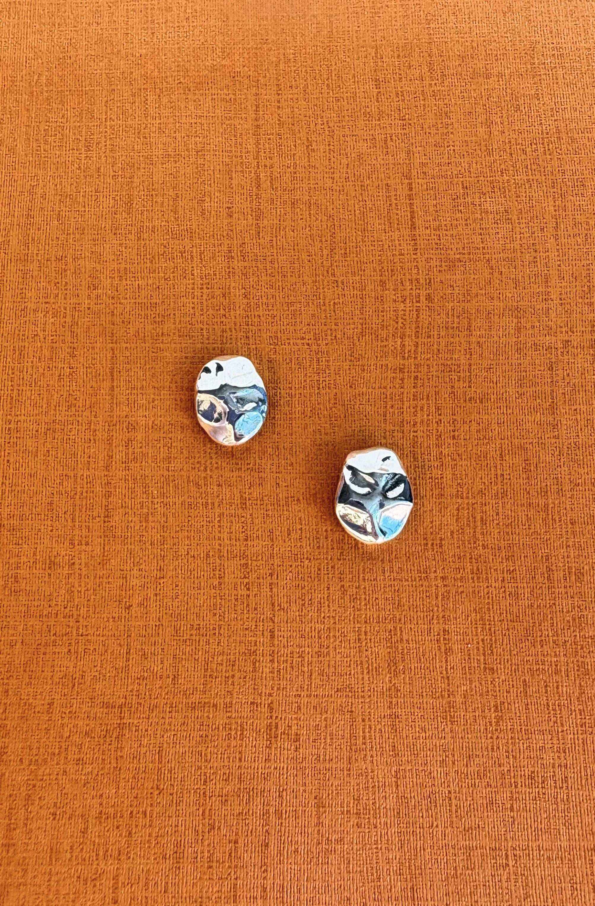 Drift Studs - Earrings 1